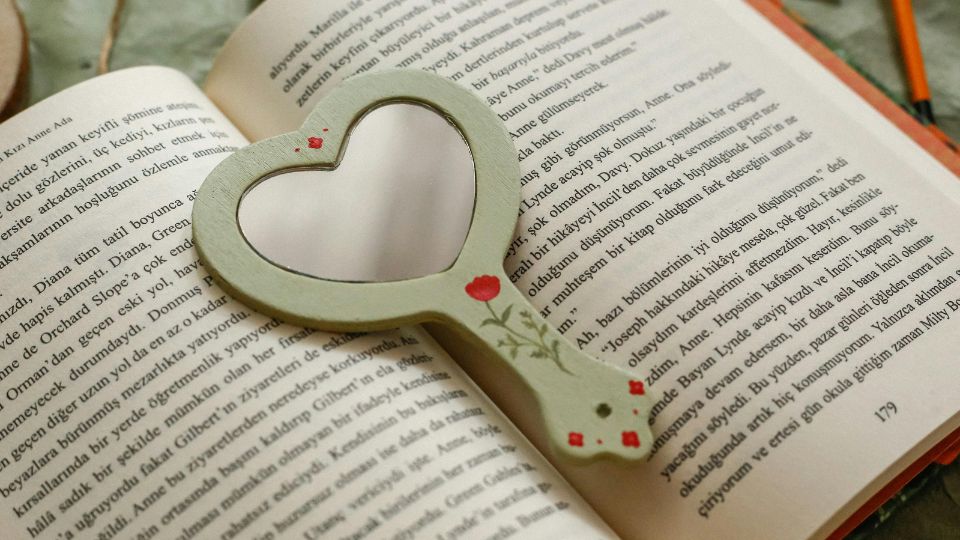 Cele mai populare cărți scrise de Colleen Hoover