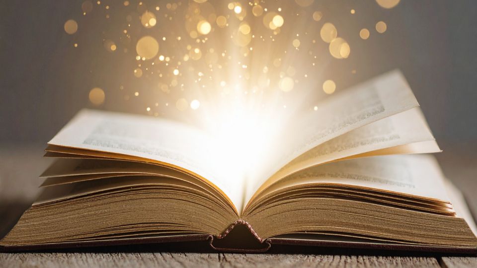 Top 12 cărți fantasy cu magie care te vor vrăji